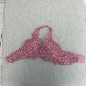 Light pink Victoria’s Secret bralette